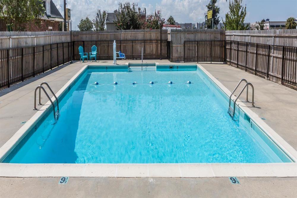Country Inn & Suites By Radisson, New Orleans I-10 East, La מראה חיצוני תמונה