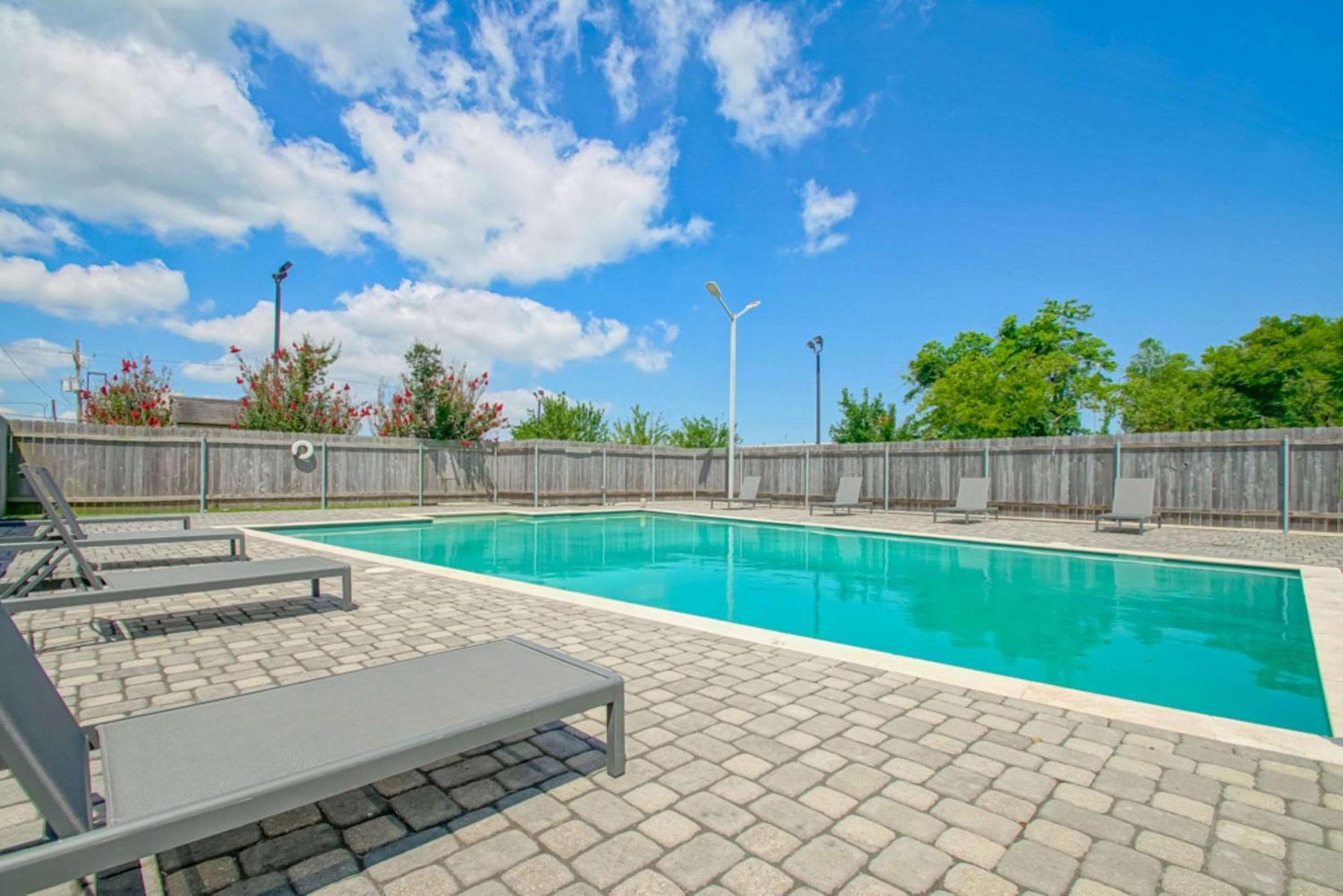 Country Inn & Suites By Radisson, New Orleans I-10 East, La מראה חיצוני תמונה