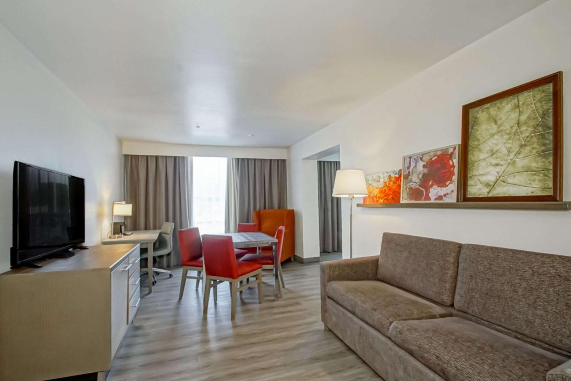 Country Inn & Suites By Radisson, New Orleans I-10 East, La מראה חיצוני תמונה