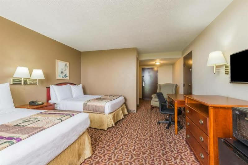 Country Inn & Suites By Radisson, New Orleans I-10 East, La מראה חיצוני תמונה